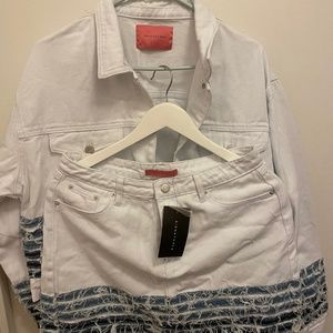 Cute & Trendy  💙 Blue & White Denim Set 💙